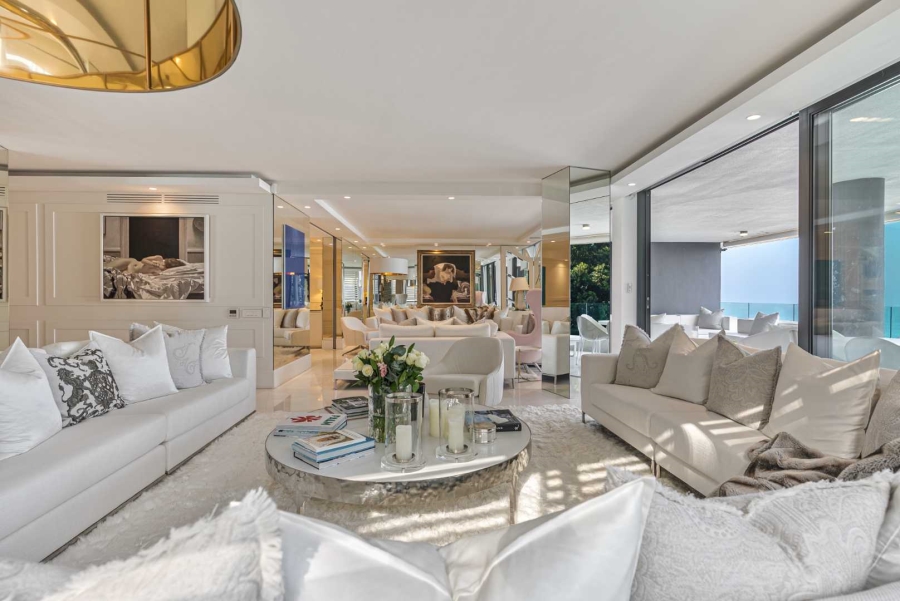 4 Bedroom Property for Sale in Clifton Western Cape